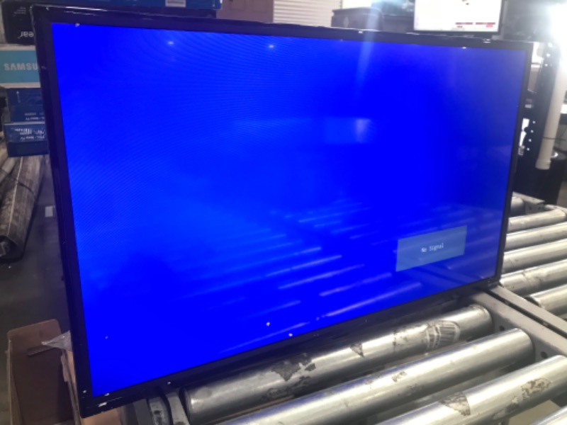 Photo 2 of ATYME 32-inch Class 60Hz 720p HD LED TV Flat Screen