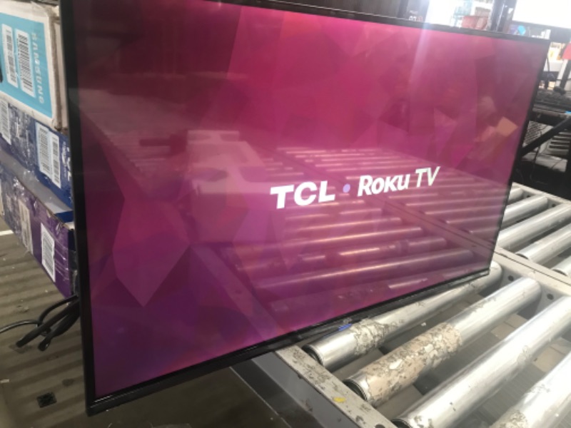 Photo 5 of TCL 32" Class 3-Series Full HD 1080p LED Smart Roku TV - 32S359,Black