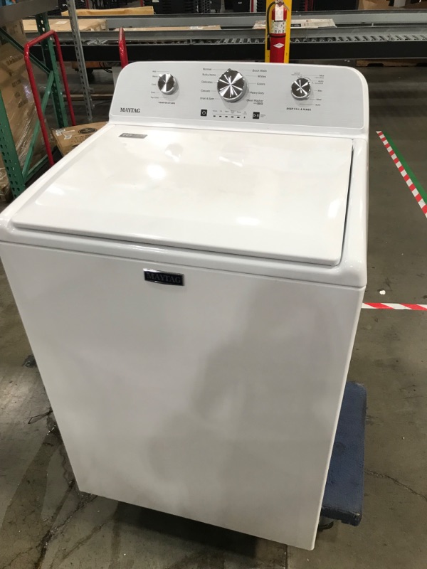Photo 3 of SCRATCHED/DENTED Maytag 4.5-cu ft High Efficiency Agitator Top-Load Washer (White) Electric