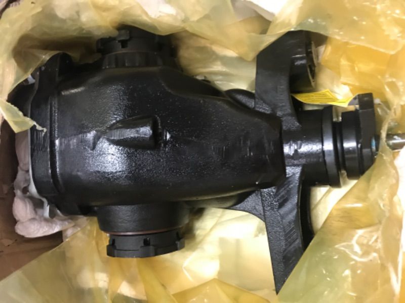 Photo 2 of *DAMAGED* AT Rear Differential Axle Carrier 3.27 Ratio Replacement for Cadillac ATS AWD 2013-2019 23156305 84110753