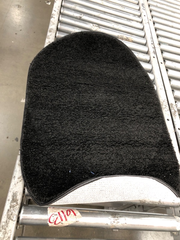 Photo 1 of 3 ft oval shaped bathroom mat 
