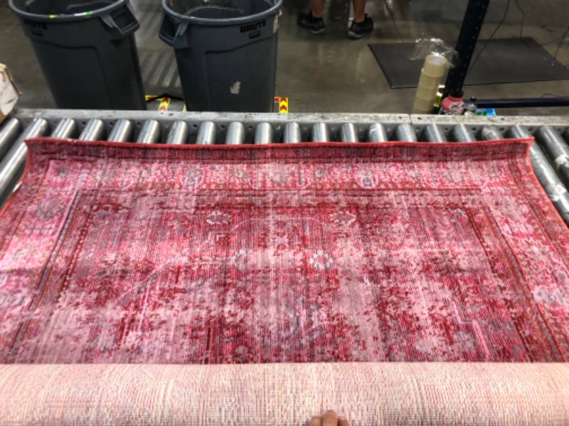 Photo 1 of 4*6FT PINK/RED PATTERN AREA RUG 