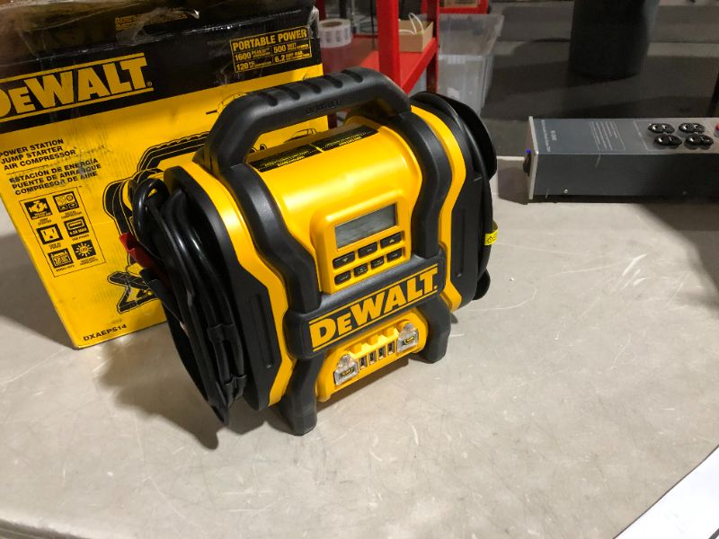 Photo 2 of ***POWERS ON - UNABLE TO TEST FURTHER***
DEWALT DXAEPS14 1600 Peak Battery Amp 12V Automotive Jump Starter