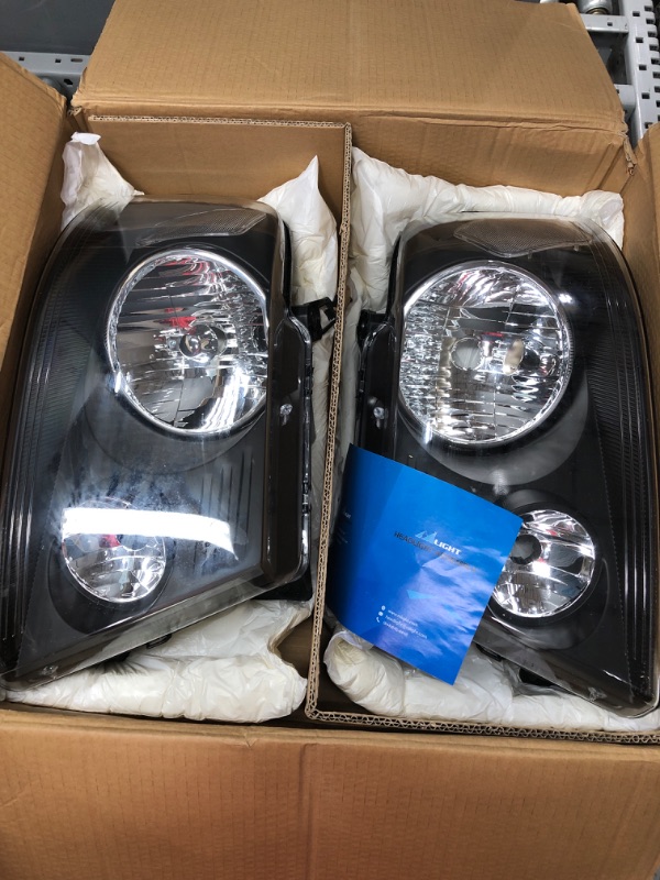 Photo 2 of ***DAMAGED - UNTESTED - SEE NOTES***
Nilight Headlight Assembly for 2004 2005 2006 2007 2008 Ford F150 Pickup /2006 -2008 Lincoln Mark LT