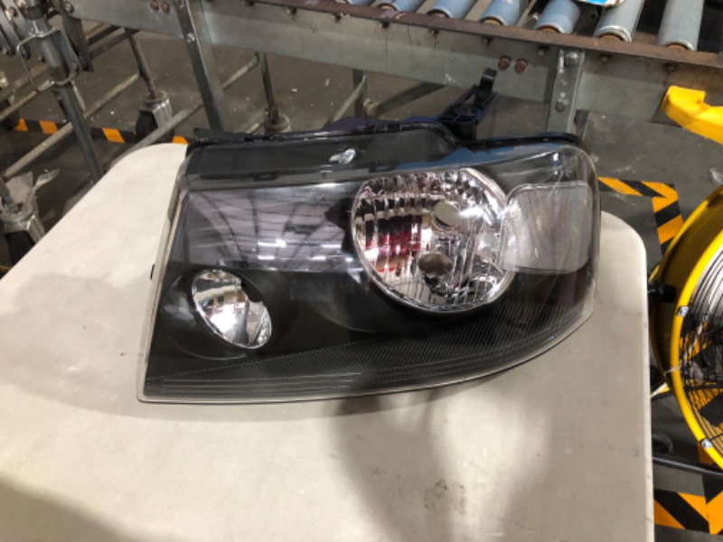 Photo 5 of ***DAMAGED - UNTESTED - SEE NOTES***
Nilight Headlight Assembly for 2004 2005 2006 2007 2008 Ford F150 Pickup /2006 -2008 Lincoln Mark LT