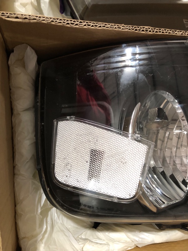 Photo 3 of ***DAMAGED - UNTESTED - SEE NOTES***
Nilight Headlight Assembly for 2004 2005 2006 2007 2008 Ford F150 Pickup /2006 -2008 Lincoln Mark LT