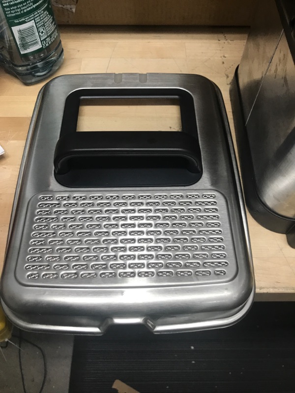 Photo 3 of ***POWERS ON*** T-fal Deep Fryer with Basket, Stainless Steel, Easy to Clean Deep Fryer, Oil Filtration, 2.6-Pound, Silver, Model FR8000 Clean oil filtration system