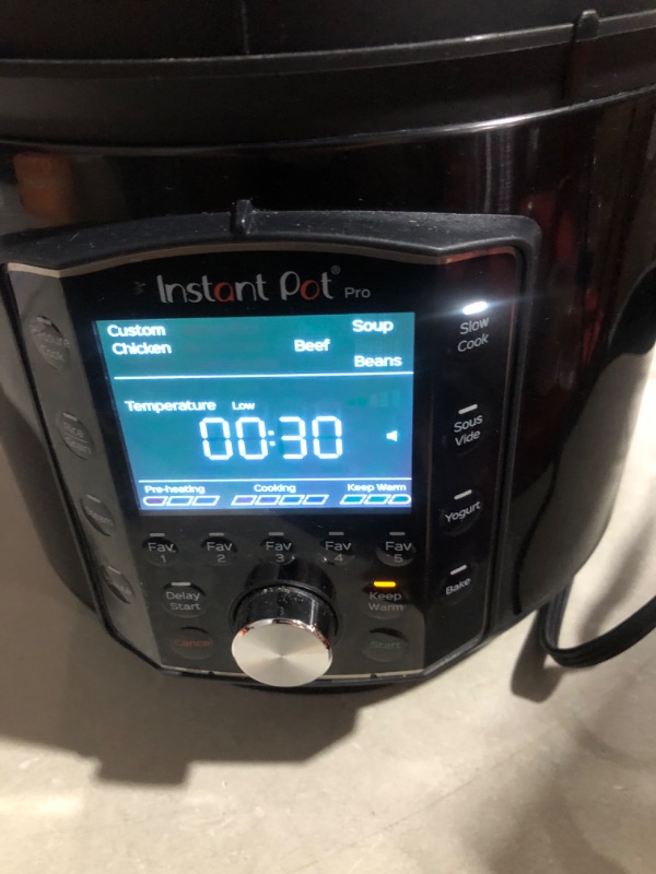 Photo 4 of (USED) Instant Pot Pro 10-in-1 Pressure Cooker, Slow Cooker, 6 Quart 