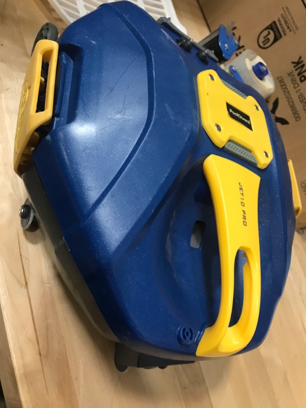 Photo 2 of ***FOR PARTS OR REPAIR***
Cordless Robotic Pool Cleaner,Automatic Rechargeable Pool Robot Vacuum with Max 120 Mins Working Time,for Above/In-Ground Swimming Pools Up to 753 Sq Ft,Poolguard