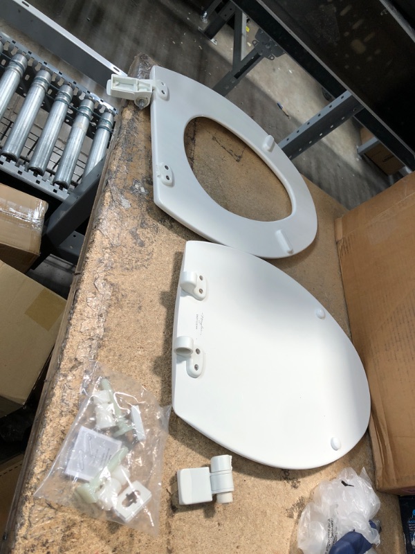 Photo 2 of **DAMAGE**
***PARTS ONLY***
Mayfair 1847SLOW 000 Kendall Slow-Close, Removable Enameled Wood Toilet Seat That Will Never Loosen, 1 Pack ELONGATED - Premium Hinge, White White ELONGATED Toilet Seat