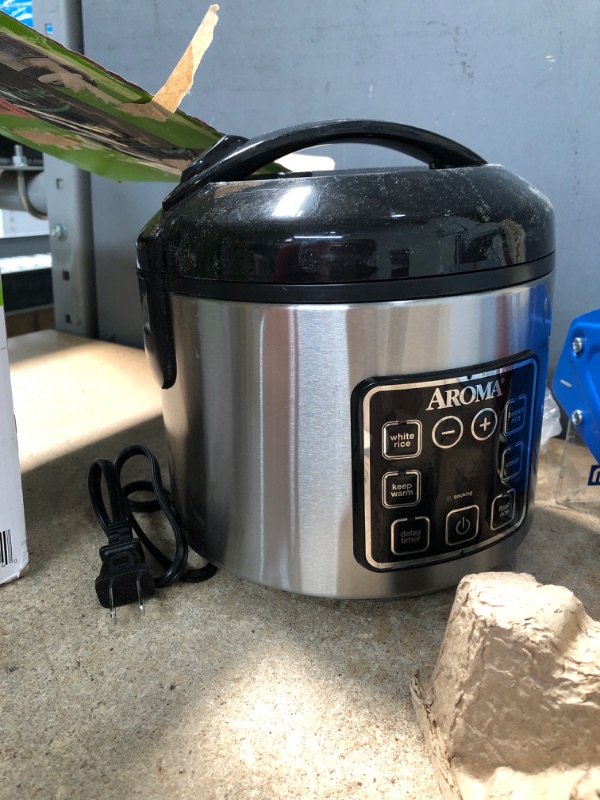 Photo 2 of **USED**
Aroma Housewares ARC-914SBD Digital Cool-Touch Rice Grain Cooker and Food Steamer, Stainless, Silver, 4-Cup (Uncooked) / 8-Cup (Cooked) Basic