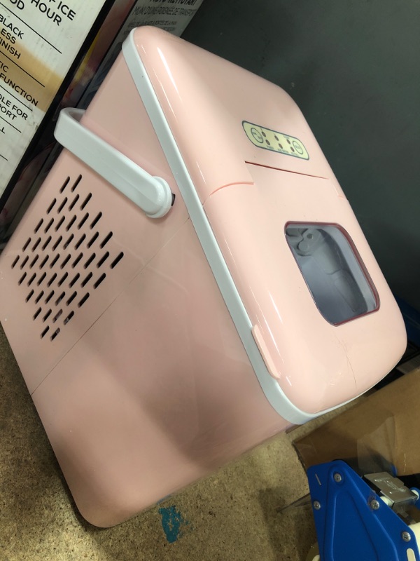 Photo 6 of **USED**
Igloo 26-Pound Automatic Self-Cleaning Portable Countertop Ice Maker Machine with Handle, Pink Pink Ice Maker
**MISSING SCOOP**