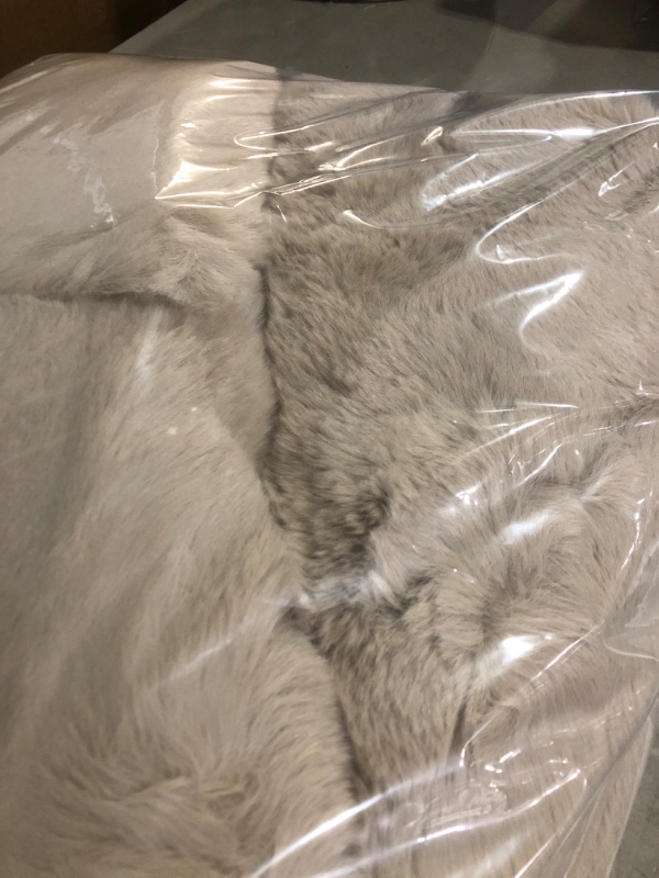 Photo 2 of *****STOCK IMAGE FOR SAMPLE*****
Carvapet Shaggy Soft Faux Sheepskin Fur Area Rugs Floor Mat Luxury Beside Carpet for Bedroom Living Room 3ft x 5ft