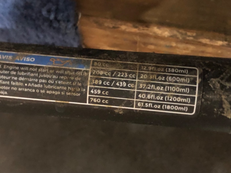 Photo 12 of [READ NOTES FOR DAMAGE]**
Firman R-H07552 9,400 W / 7,500 W Hybrid Dual Fuel Generator