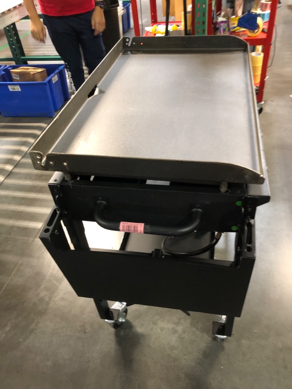 Photo 2 of ***USED - DAMAGED - MISSING PARTS - SEE COMMENTS***
Blackstone 1554 36" Omnivore Griddle with Folding Side Shelves, 36 Inch, Black