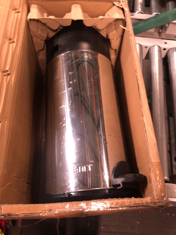 Photo 3 of ***USED - POSSIBLY MISSING PARTS - UNABLE TO TEST***
VEVOR Commercial Coffee Urn 50 Cups, Large Coffee Dispenser Stainless Steel, 1000W