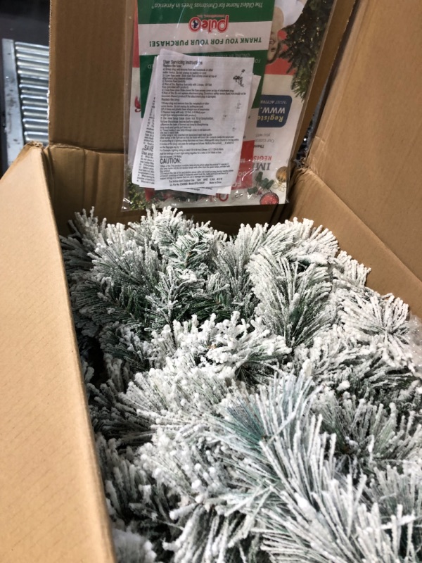 Photo 3 of [READ NOTES]
Puleo International 7.5 Foot Pre-Lit Flocked Pencil Portland Pine Artificial Christmas Tree with 350 UL Listed Clear Lights, White 7.5' Flocked Pencil Pine 