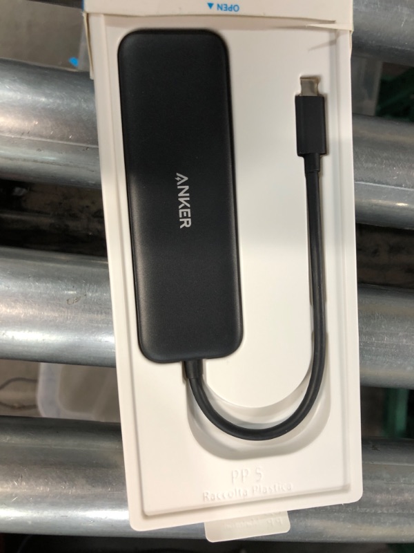 Photo 3 of Anker 332 USB-C Hub (5-in-1) with 4K HDMI Display (Black)