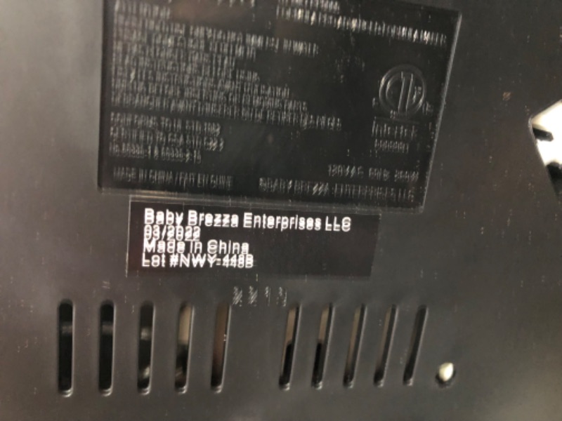 Photo 1 of Baby Brezza Formula Pro Mini Baby Formula Maker 