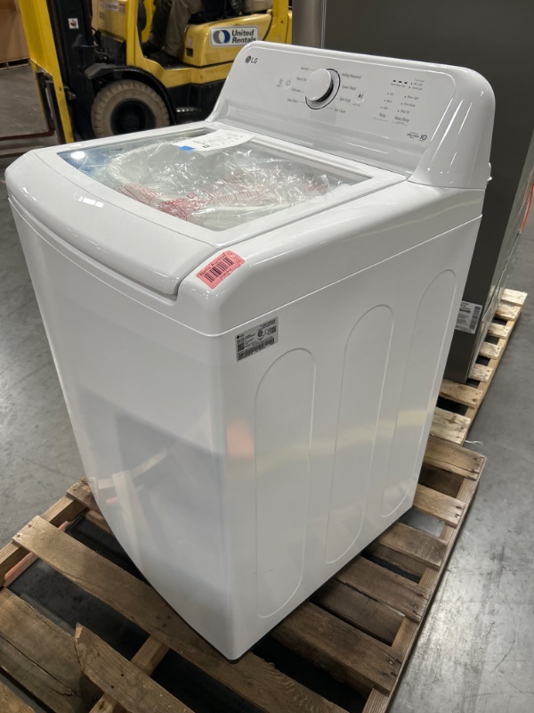 Photo 2 of LG 4.1-cu ft Agitator Top-Load Washer (White)