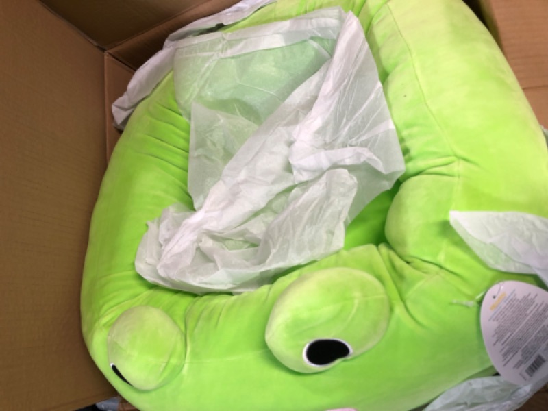 Photo 2 of Squishmallows 24-Inch Wendy Frog Pet Bed - Medium Ultrasoft Official Squishmallows Plush Pet Bed Wendy The Frog Medium 24”x24”