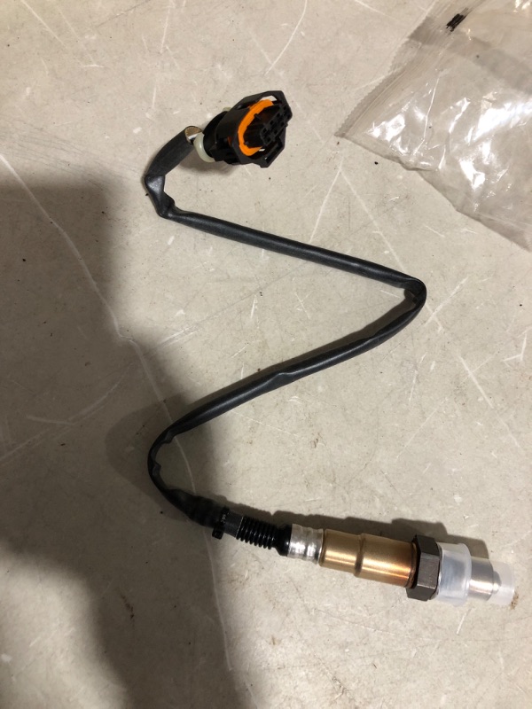 Photo 2 of * used item * see images * 
DOSKJOK 234-5107 O2 Oxygen Sensor Air Fuel Ratio Upstream 250-25035 Compatible with Jetta Golf Passat 