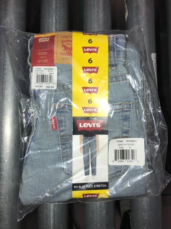 Photo 1 of * boys size 6 * 
 LEVIS 511 SLIM FLEX STRETCH SIZE 6 