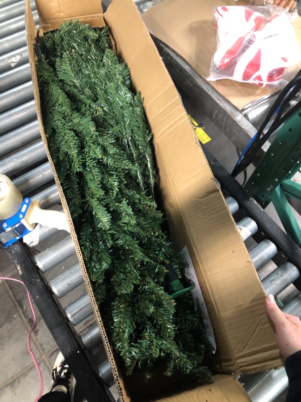Photo 2 of (READ NOTES) TURNMEON 6.5 Ft Artificial Pencil Christmas Tree Decoration 680 Thick Branch Tips Hinged Slim Xmas Tree with Metal Stand for Indoor Outdoor Christmas Decorations Home Holiday Party Decor(Spruce Green) 6.5 Feet Spruce Green