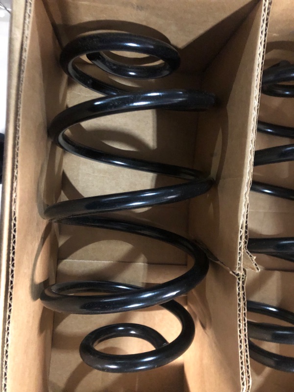 Photo 2 of MOOG 5385 Coil Spring Set