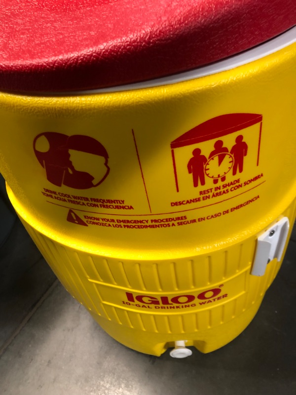 Photo 5 of LID IS BENT******
Igloo 10 gallon Industrial Beverage Cooler , Yellow/Red/White