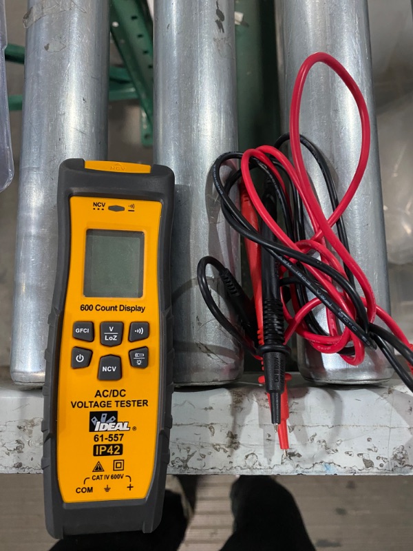 Photo 3 of * used item * 
IDEAL Industries INC. 61-557 Voltage and Continuity Tester w/LCD,GFCI,Flashlit and NCVT