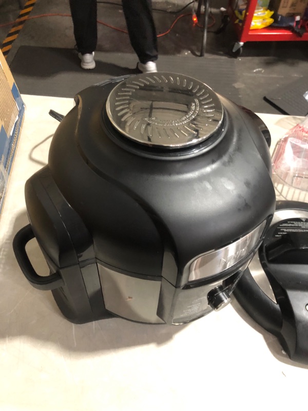 Photo 8 of ***HEAVILY USED AND DIRTY - UNABLE TO TEST - SEE PICTURES***
Ninja FD401 Foodi 12-in-1 Deluxe XL 8 qt. Pressure Cooker & Air Fryer 