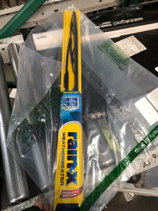 Photo 2 of Rain-X 24&#34; Weatherbeater Wiper Blades