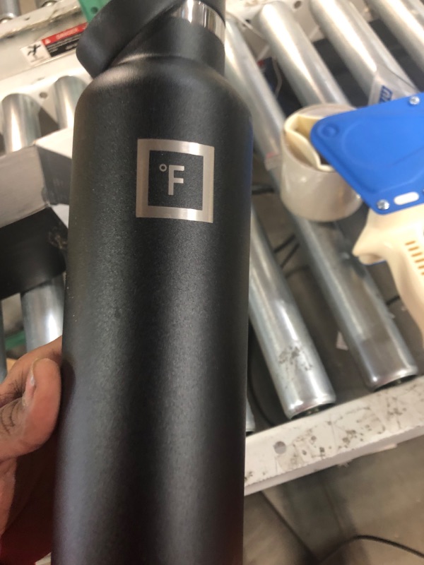Photo 2 of ***HEAVILY USED AND DIRTY***
IRON °FLASK Sports Water Bottle - 40oz, 3 Lids (Straw Lid), Black
