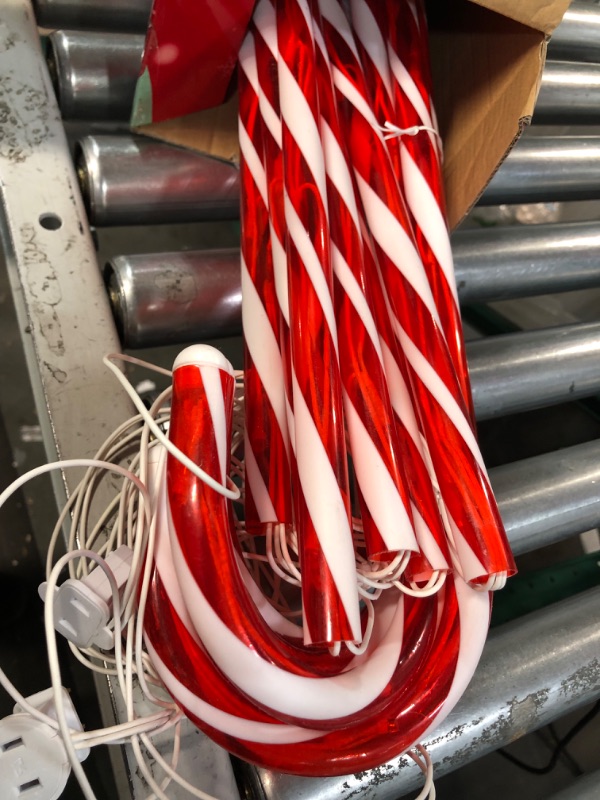 Photo 3 of * used * 
COOLWUFAN  Christmas Candy Cane Pathway Markers, Set of 12 Pack Christmas Outdoor 