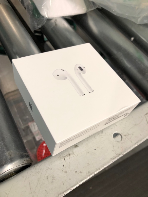 Photo 3 of Apple Airpods In-Ear Bluetooth Wireless Headset (Renewed)