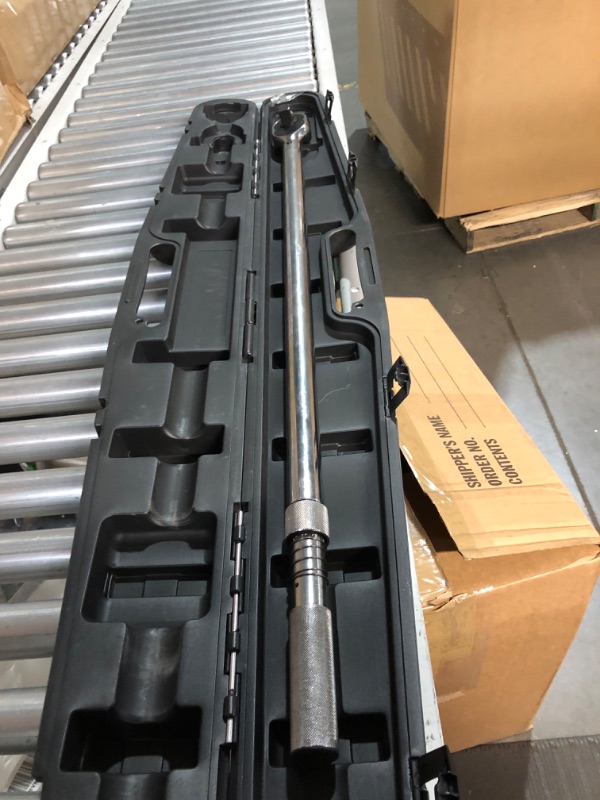 Photo 3 of ***USED - UNABLE TO TEST***
Performance Tool M204 3/4" Drive Torque Wrench with LH/RH Thread Torque Capabilities 3/4" Drive Torque Wrench 100-600 ft/lbs