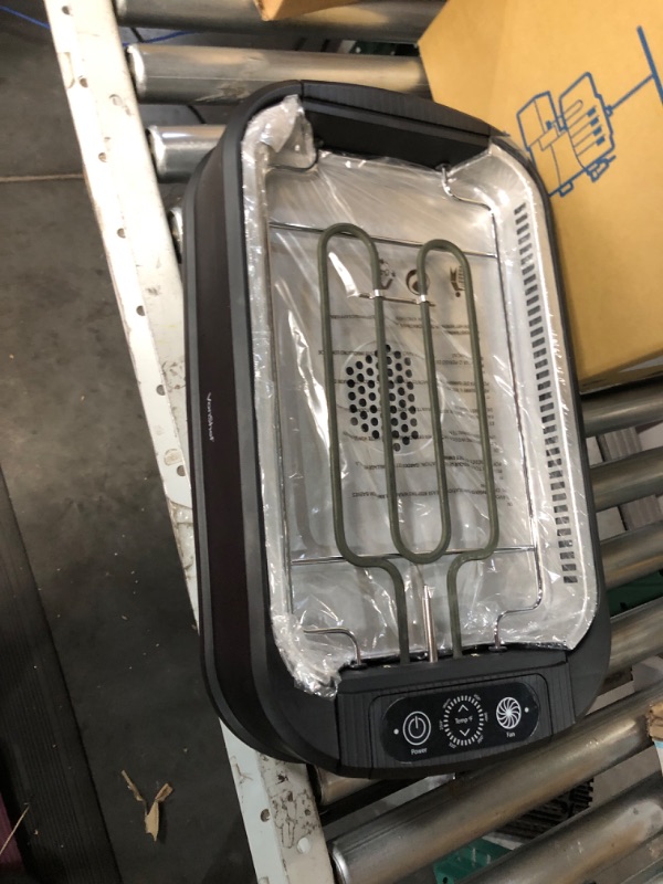 Photo 1 of ***NOT FUNCTIONAL - FOR PARTS - NONREFUNDBALE - SEE COMMENTS***
VonShef Smokeless Grill BBQ Electric 1500W - Portable, Grey