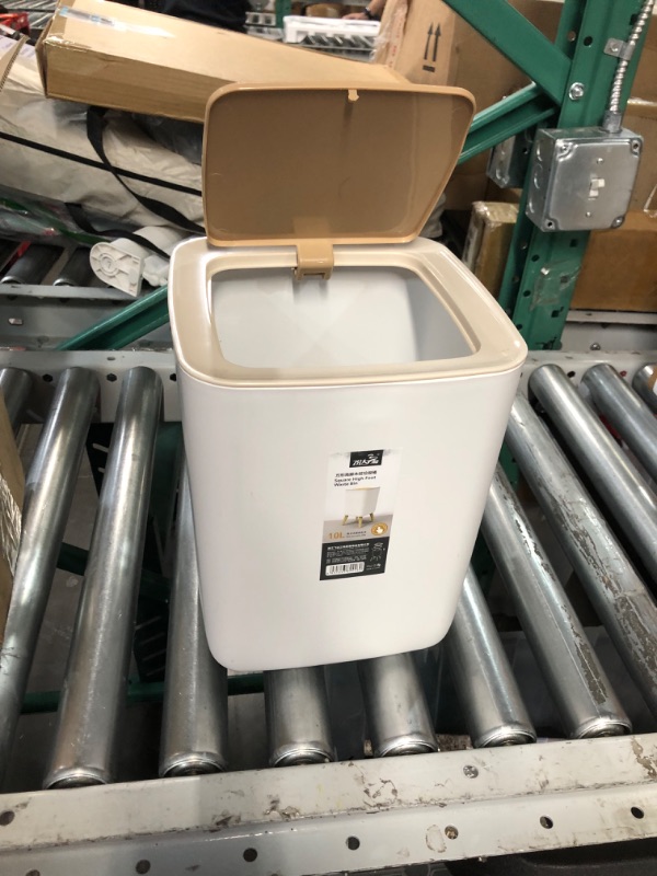Photo 1 of *SEE NOTES* White Trash Can, Mini Trash Can with Lid, Compact Waste Basket Garbage Can for Bathroom, Dog Proof Garbage Container Bin for Bathroom,Powder Room 10L square