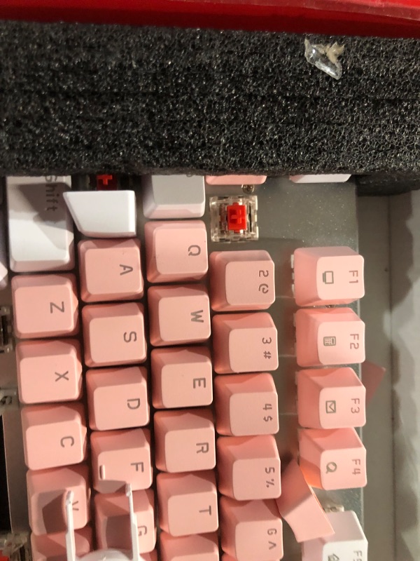 Photo 7 of MECHANICAL SHAFT GAME KEYBOARD PINK 