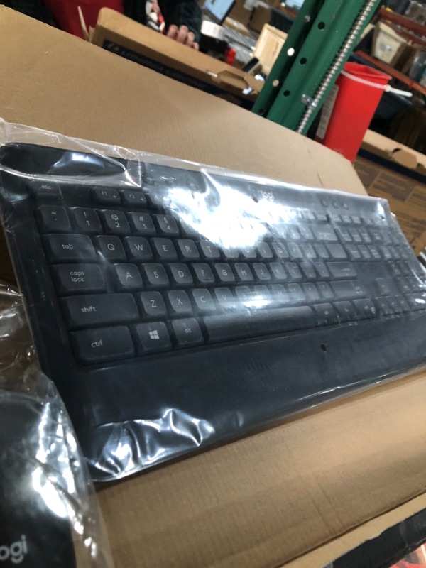 Photo 4 of Logitech MK540 Wireless Keyboard Mouse Combo 1 Pack