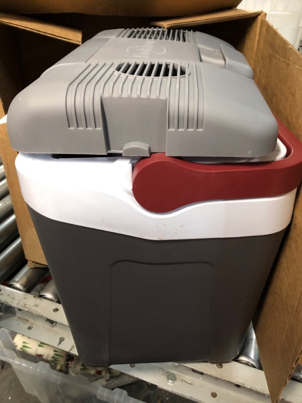 Photo 4 of ***HINGE AND HANDLE BROKEN***
Koolatron Thermoelectric Iceless 12V Cooler 25 L (26 qt), Electric Portable Car Fridge