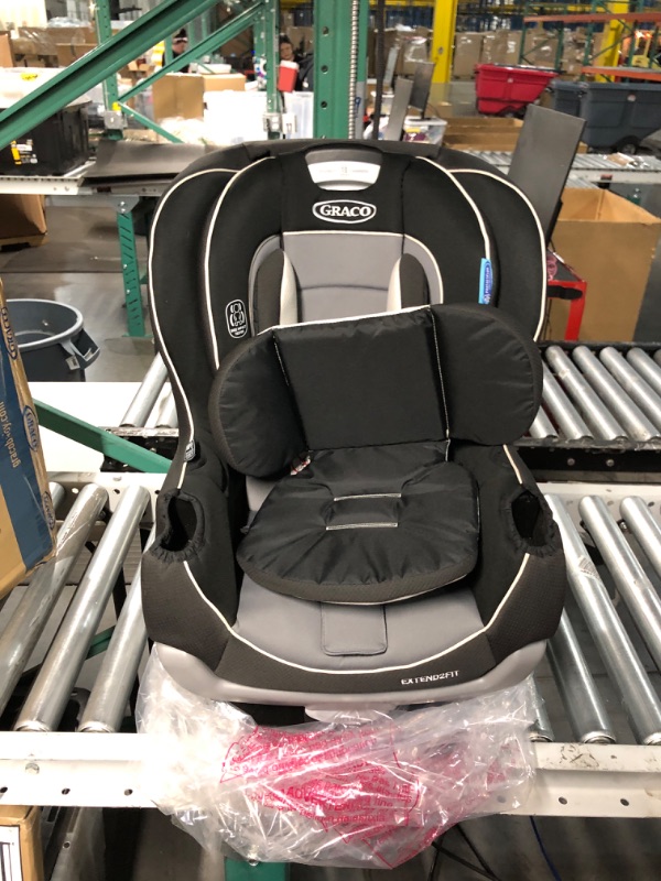 Photo 2 of Graco Extend2Fit Convertible Car Seat, Gotham