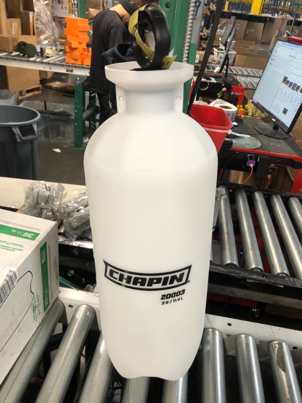 Photo 1 of **Missing a part that compromises item function CHAPIN 20003 3 Gallon Lawn, Garden and Multi-Purpose Sprayer with Adjustable Nozzle 3 Gallon 
