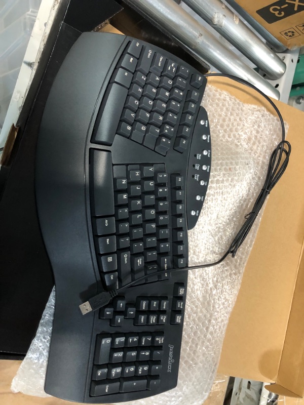 Photo 1 of Perixx Periboard-512 Ergonomic Split Keyboard 