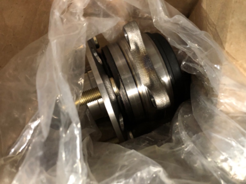 Photo 3 of RUSTED***MINOR WEAR AND TEAR*****SET OF 2***Wheel Bearing And Hub Assembly TRQ BHA64669
