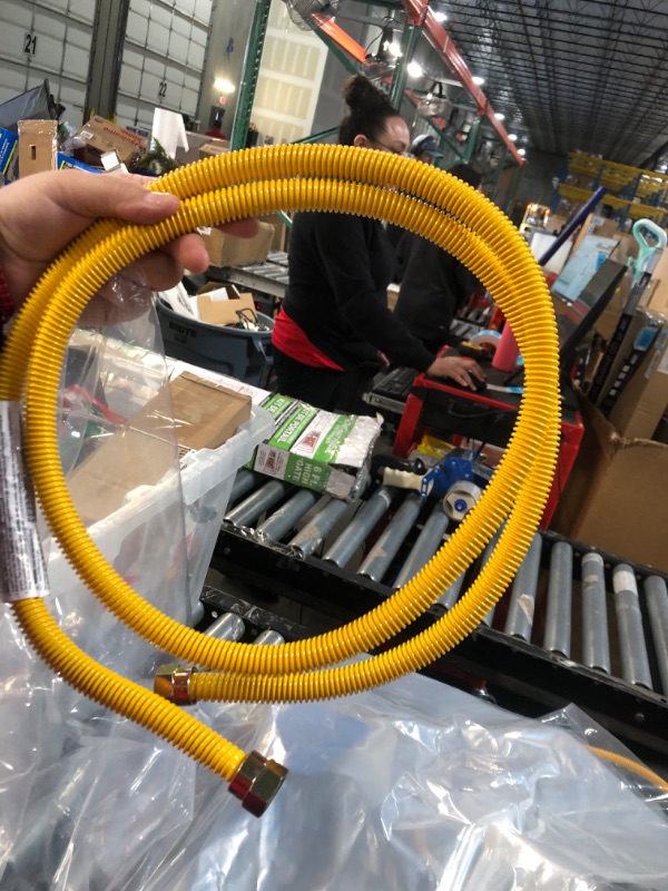 Photo 4 of Appliance Pros Flexible Stainless Steel Gas Line for Dryer, Gas Hose Connector Kit, Comes with 1/2" OD 1/2" MIP x 1/2" FIP, Stainless Steel (GASLINE72) 6 FOOT