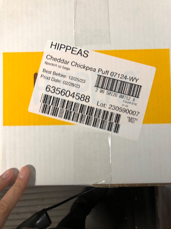 Photo 2 of ** 12/25/2023** Hippeas Chickpea Puffs, Vegan White Cheddar, 4 Ounce (Pack of 6), 4g Protein, 3g Fiber, Vegan, Gluten-Free, Crunchy, Plant Protein Snacks