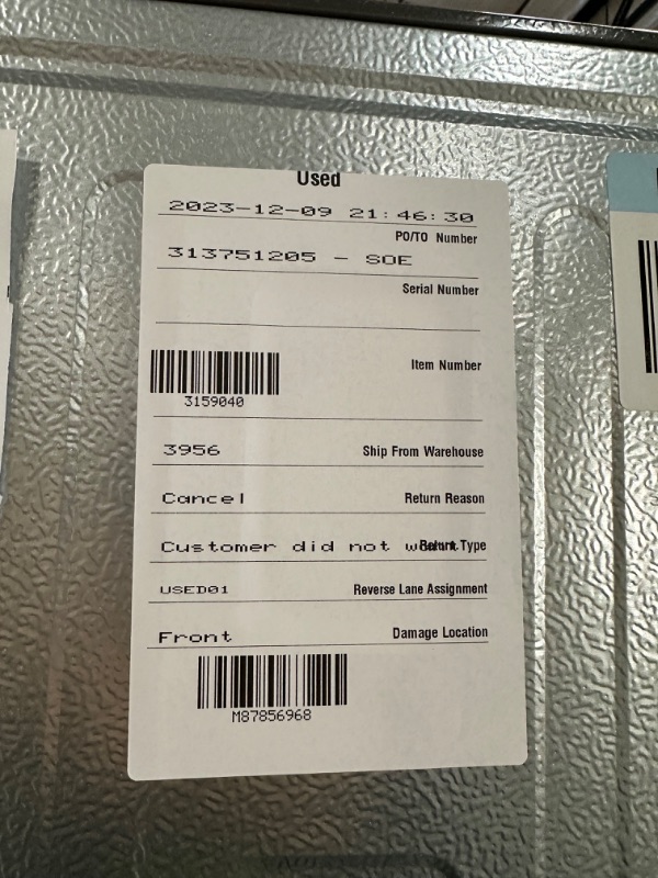 Photo 9 of ***PARTS ONLY DOES NOT FUNCTION PROPERLY**
Hisense 17.2-cu ft Counter-depth Bottom-Freezer Refrigerator (Fingerprint Resistant Stainless Steel) ENERGY STAR
