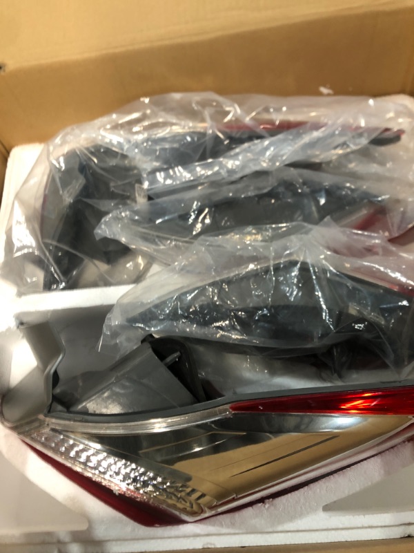 Photo 2 of Evan-Fischer Tail Light Assembly Compatible with 2008-2012 Honda Accord Sedan 